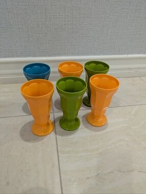 Colorful Plastic Dessert Cups - Set of 6